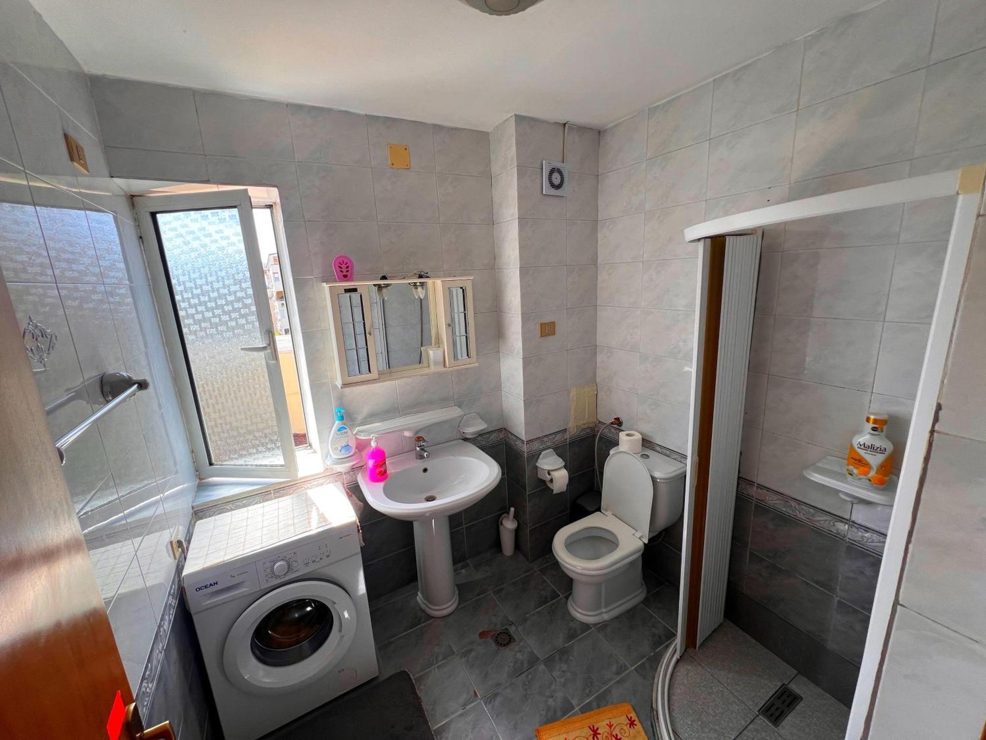 Bllok Bright Private Bedrooms With Private Bathroom On Shared Apartment Tirana Exterior foto